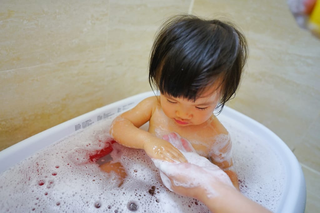 親子育兒|嬰兒沐浴乳、洗髮精推薦! Jbaby嬌生嬰兒公主沐浴露,給寶貝溫和的清潔魔法~(加入嬌生嬰兒會員,簡單集點換正貨) - 第7張圖 親子育兒|嬰兒沐浴乳、洗髮精推薦! Jbaby嬌生嬰兒公主沐浴露,給寶貝溫和的清潔魔法~(加入嬌生嬰兒會員,簡單集點換正貨)
