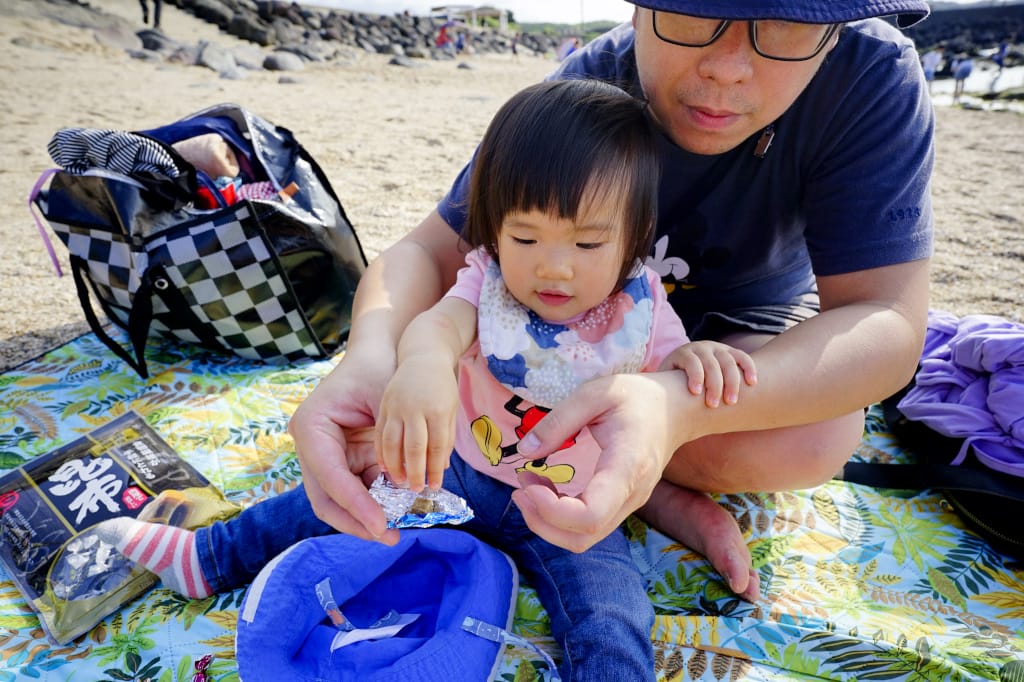 零食｜野餐郊遊必備零食推薦! 珍珍休閒零食 魷魚片、鱈香脆燒、海之味、昆布－海味零食 - 奇奇一起玩樂趣