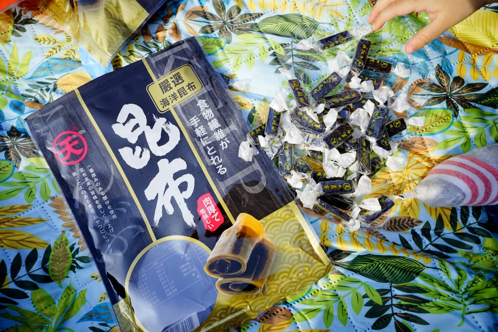 零食｜野餐郊遊必備零食推薦! 珍珍休閒零食 魷魚片、鱈香脆燒、海之味、昆布－海味零食 - 奇奇一起玩樂趣