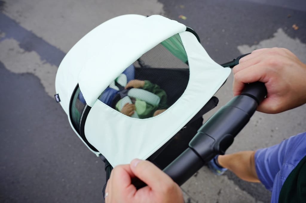 親子育兒|LOVON MAGIC自動秒收嬰兒推車 輕便型推車推薦!可登機推車尺寸、一秒收摺超方便! - 第29張圖 親子育兒|LOVON MAGIC自動秒收嬰兒推車 輕便型推車推薦!可登機推車尺寸、一秒收摺超方便!