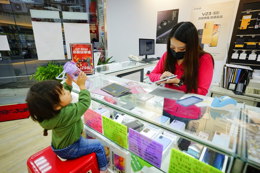 手機周邊|桃園金馬講數位(慈文店)藍光盾特約門市貼膜推薦(2022母親節活動)-Samsung S20FE藍光盾保護貼 抗藍光專利SGS! - 第23張圖 手機周邊|桃園金馬講數位(慈文店)藍光盾特約門市貼膜推薦(2022母親節活動)-Samsung S20FE藍光盾保護貼 抗藍光專利SGS!