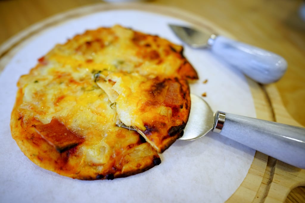 料理｜2022母親節禮物推薦！冷凍宅配甜點、即時料理包 美味實際媽媽最愛~(ChizUP!乳酪蛋糕、瑪莉屋口袋比薩、鮮綠生活豬肋排、老饕廚房舒肥雞胸) - 奇奇一起玩樂趣