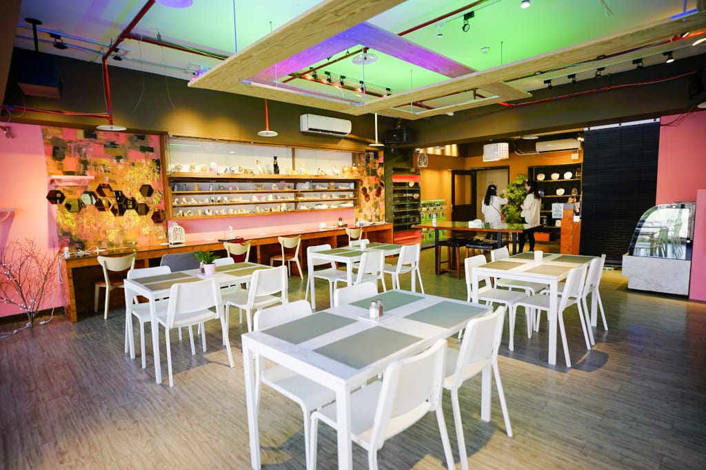 台北食記|星盒貓語StarBox Cafe & Bar 喵星人友善餐廳 無菜單無國界料理推薦!團體包場、場地租借推薦~ - 第4張圖 台北食記|星盒貓語StarBox Cafe & Bar 喵星人友善餐廳 無菜單無國界料理推薦!團體包場、場地租借推薦~