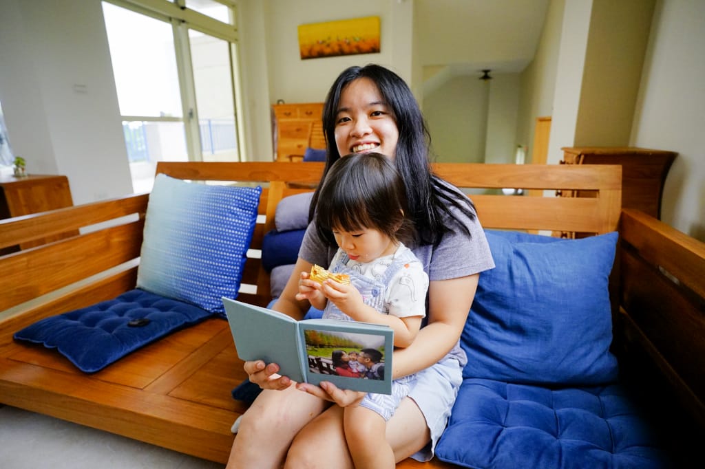 親子育兒｜2022最溫暖的母親節禮物推薦！印簿玩Ｘ幸福山丘母親節聯名 (自己動手做相片書-Mini精裝書親子相簿+木紋千層蛋糕)