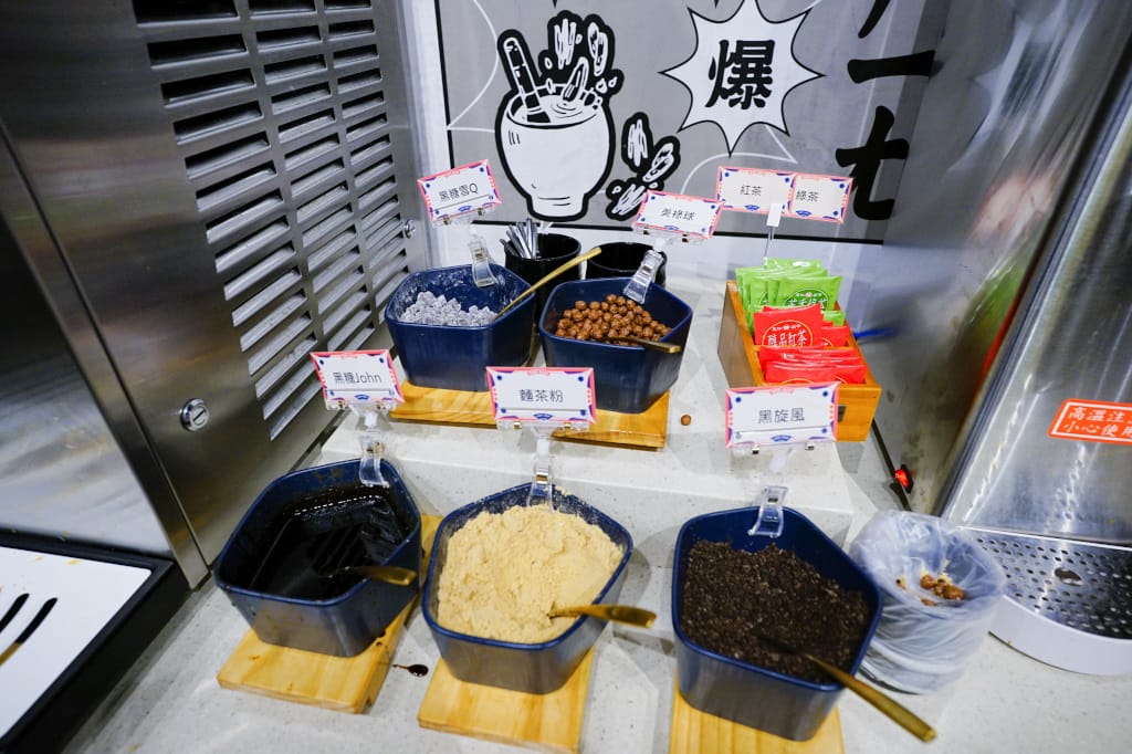 台北食記|西門町火鍋推薦!王品集團翻玩台菜火鍋力作-尬鍋 台式潮鍋(台北西門店) 自助吧蔬菜、火鍋料、飲料甜點吃到飽 - 第8張圖 台北食記|西門町火鍋推薦!王品集團翻玩台菜火鍋力作-尬鍋 台式潮鍋(台北西門店) 自助吧蔬菜、火鍋料、飲料甜點吃到飽
