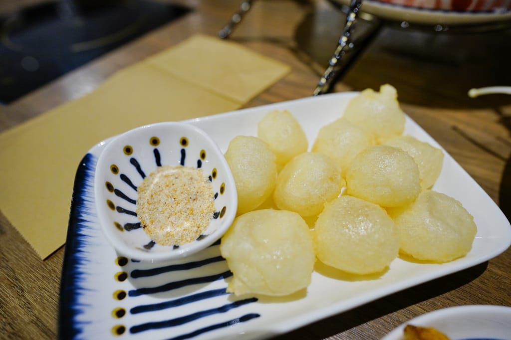 台北食記|西門町火鍋推薦!王品集團翻玩台菜火鍋力作-尬鍋 台式潮鍋(台北西門店) 自助吧蔬菜、火鍋料、飲料甜點吃到飽 - 第21張圖 台北食記|西門町火鍋推薦!王品集團翻玩台菜火鍋力作-尬鍋 台式潮鍋(台北西門店) 自助吧蔬菜、火鍋料、飲料甜點吃到飽