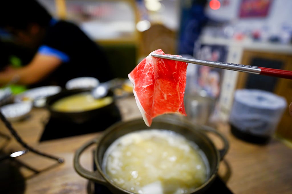 台北食記|西門町火鍋推薦!王品集團翻玩台菜火鍋力作-尬鍋 台式潮鍋(台北西門店) 自助吧蔬菜、火鍋料、飲料甜點吃到飽 - 第16張圖 台北食記|西門町火鍋推薦!王品集團翻玩台菜火鍋力作-尬鍋 台式潮鍋(台北西門店) 自助吧蔬菜、火鍋料、飲料甜點吃到飽