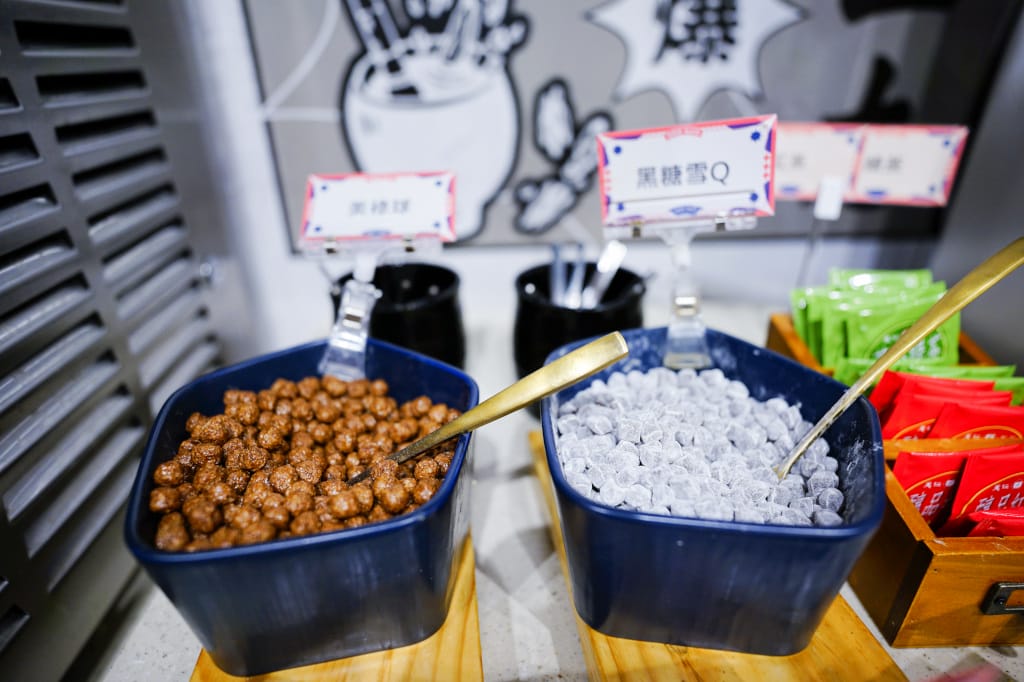 台北食記|西門町火鍋推薦!王品集團翻玩台菜火鍋力作-尬鍋 台式潮鍋(台北西門店) 自助吧蔬菜、火鍋料、飲料甜點吃到飽 - 第29張圖 台北食記|西門町火鍋推薦!王品集團翻玩台菜火鍋力作-尬鍋 台式潮鍋(台北西門店) 自助吧蔬菜、火鍋料、飲料甜點吃到飽