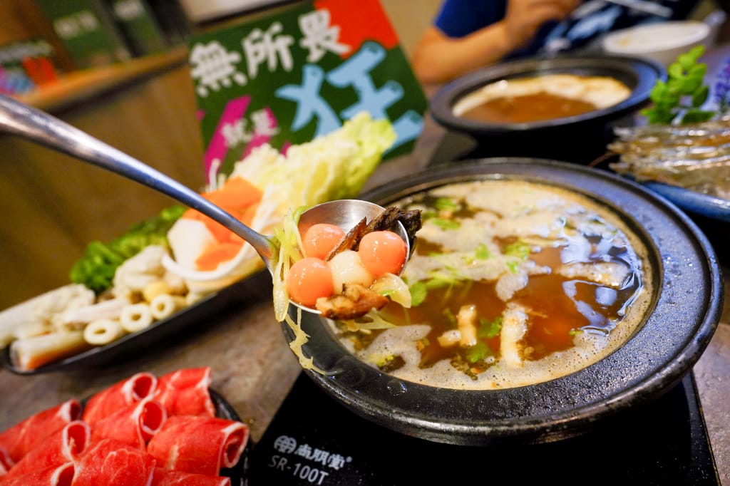 新竹食記|台灣狂潮 狂一鍋(竹北自強店)新竹宵夜火鍋推薦!火鍋迷必吃名店,經典台菜融入火鍋湯底,超有趣客家鹹湯圓鍋~ - 第23張圖 新竹食記|台灣狂潮 狂一鍋(竹北自強店)新竹宵夜火鍋推薦!火鍋迷必吃名店,經典台菜融入火鍋湯底,超有趣客家鹹湯圓鍋~