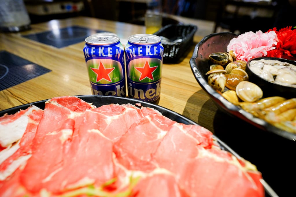 新竹食記｜火鍋第一品牌樂多多集團排隊宵夜名店 肉多多火鍋（竹北光明店）爽快吃肉，新竹宵夜火鍋推薦！