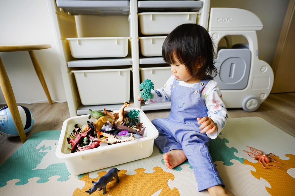 親子育兒|Caring多功能兒童收納櫃-童趣小汽車款 兒童玩具收納櫃推薦!童趣北歐風兒童房佈置~ - 第17張圖 親子育兒|Caring多功能兒童收納櫃-童趣小汽車款 兒童玩具收納櫃推薦!童趣北歐風兒童房佈置~