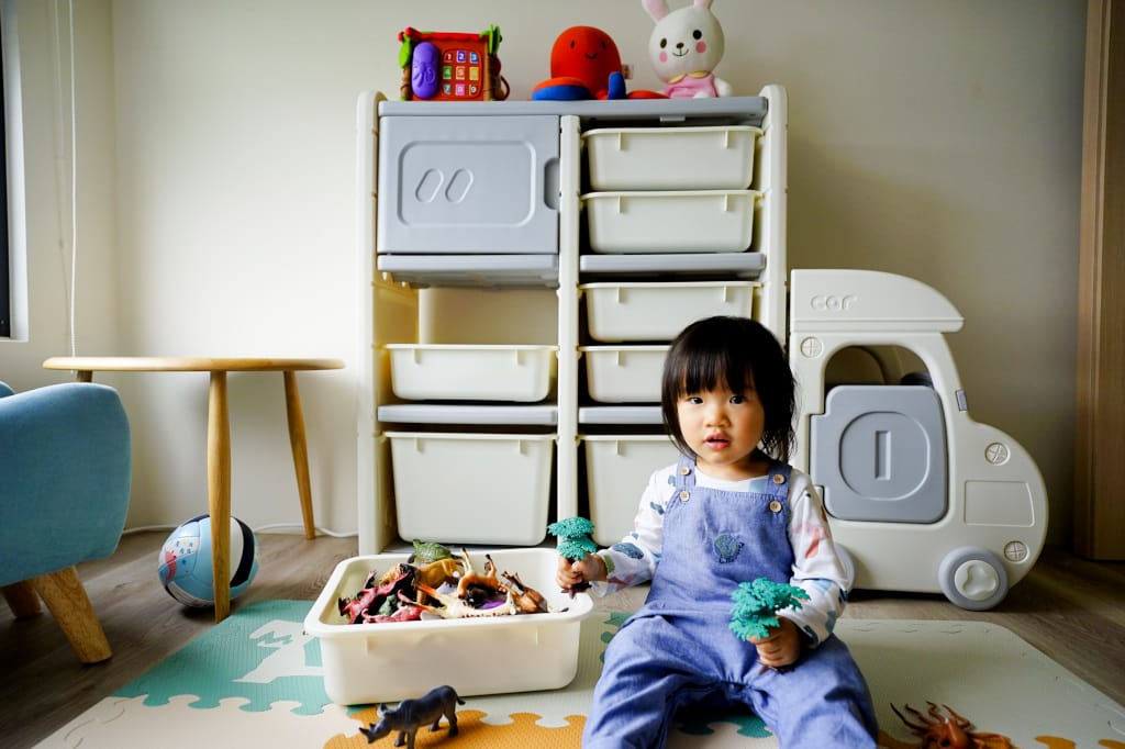 親子育兒|Caring多功能兒童收納櫃-童趣小汽車款 兒童玩具收納櫃推薦!童趣北歐風兒童房佈置~ - 第18張圖 親子育兒|Caring多功能兒童收納櫃-童趣小汽車款 兒童玩具收納櫃推薦!童趣北歐風兒童房佈置~