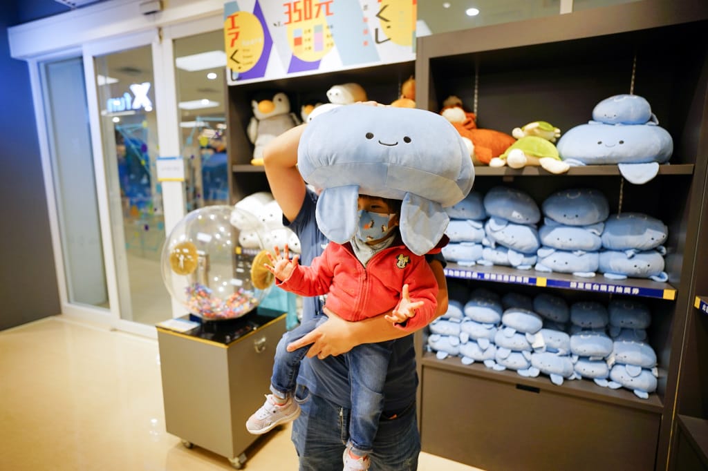 桃園旅遊｜桃園親子景點 Xpark水族館 都會型水生公園（kkday購票）桃園雨天室內景點推薦！還可以近距離跟企鵝一起用餐~