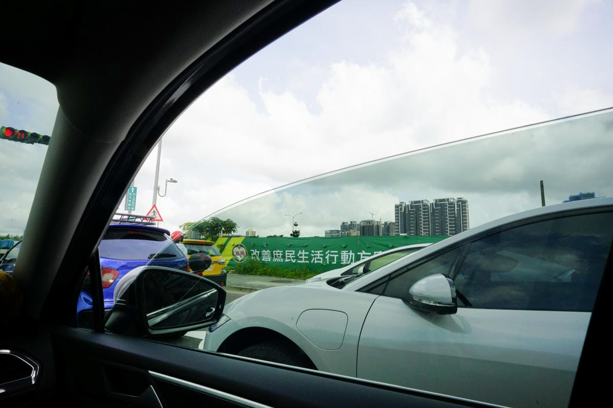 汽車隔熱紙｜新北汽車隔熱紙推薦！福斯Tiguan隔熱紙舊換新推薦！中和奕盛汽車隔熱紙－Deno丹龍菁英GH系列隔熱紙