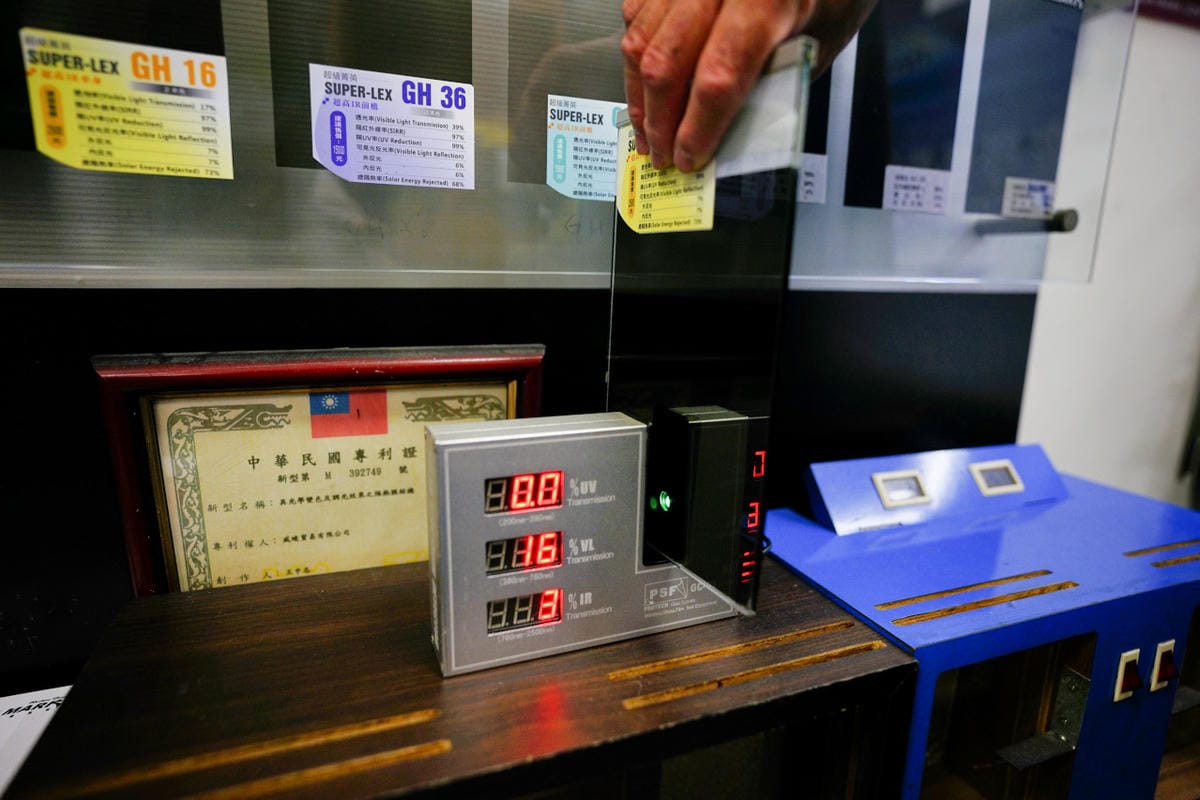 汽車隔熱紙｜新北汽車隔熱紙推薦！福斯Tiguan隔熱紙舊換新推薦！中和奕盛汽車隔熱紙－Deno丹龍菁英GH系列隔熱紙