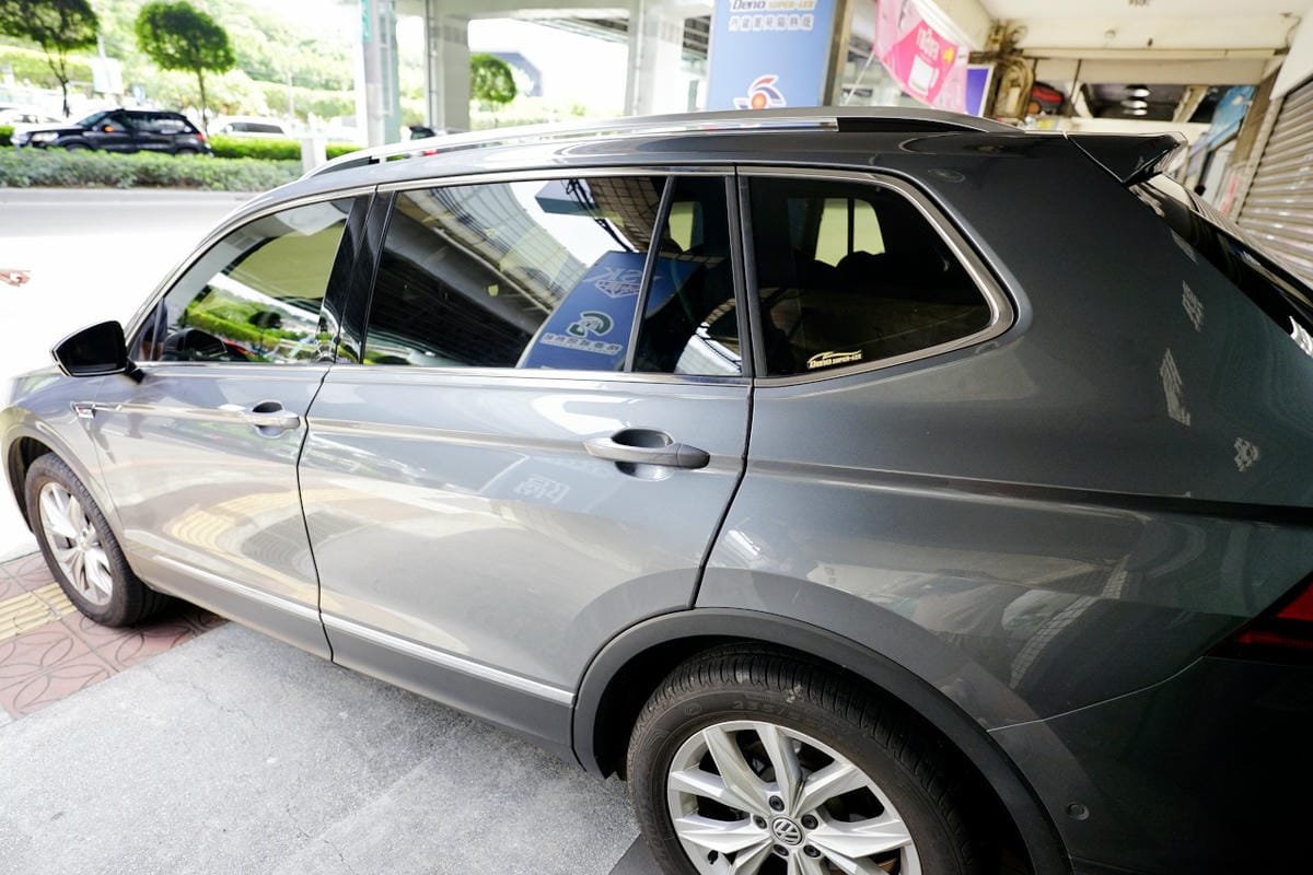 汽車隔熱紙｜新北汽車隔熱紙推薦！福斯Tiguan隔熱紙舊換新推薦！中和奕盛汽車隔熱紙－Deno丹龍菁英GH系列隔熱紙