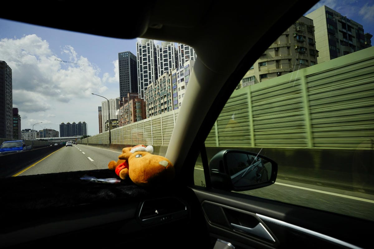 汽車隔熱紙｜新北汽車隔熱紙推薦！福斯Tiguan隔熱紙舊換新推薦！中和奕盛汽車隔熱紙－Deno丹龍菁英GH系列隔熱紙