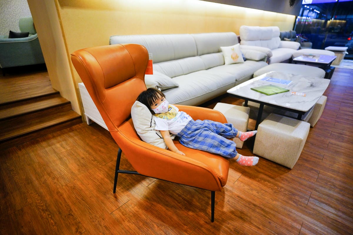 新北家具｜勝億傢俱（土城門市）北部家具零售批發推薦！沙發、床墊、衣櫃各種家具一次購足~