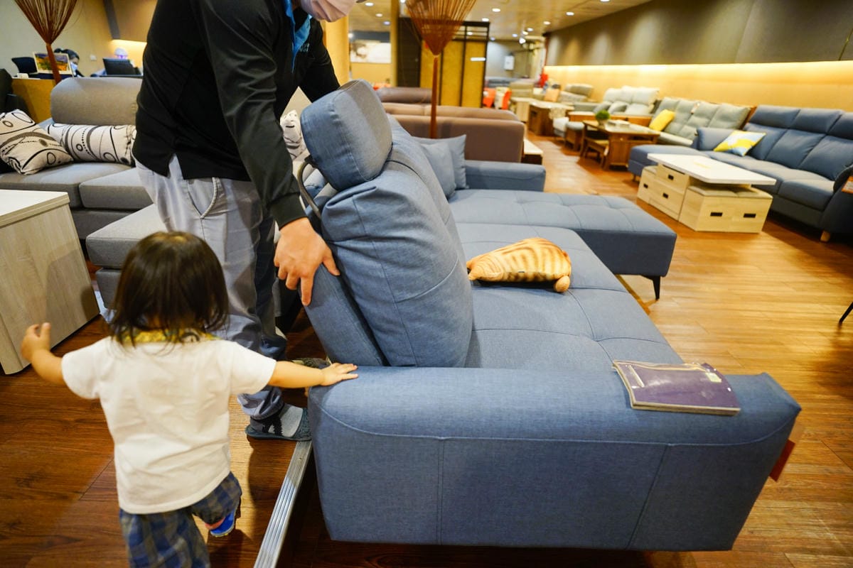 新北家具｜勝億傢俱（土城門市）北部家具零售批發推薦！沙發、床墊、衣櫃各種家具一次購足~