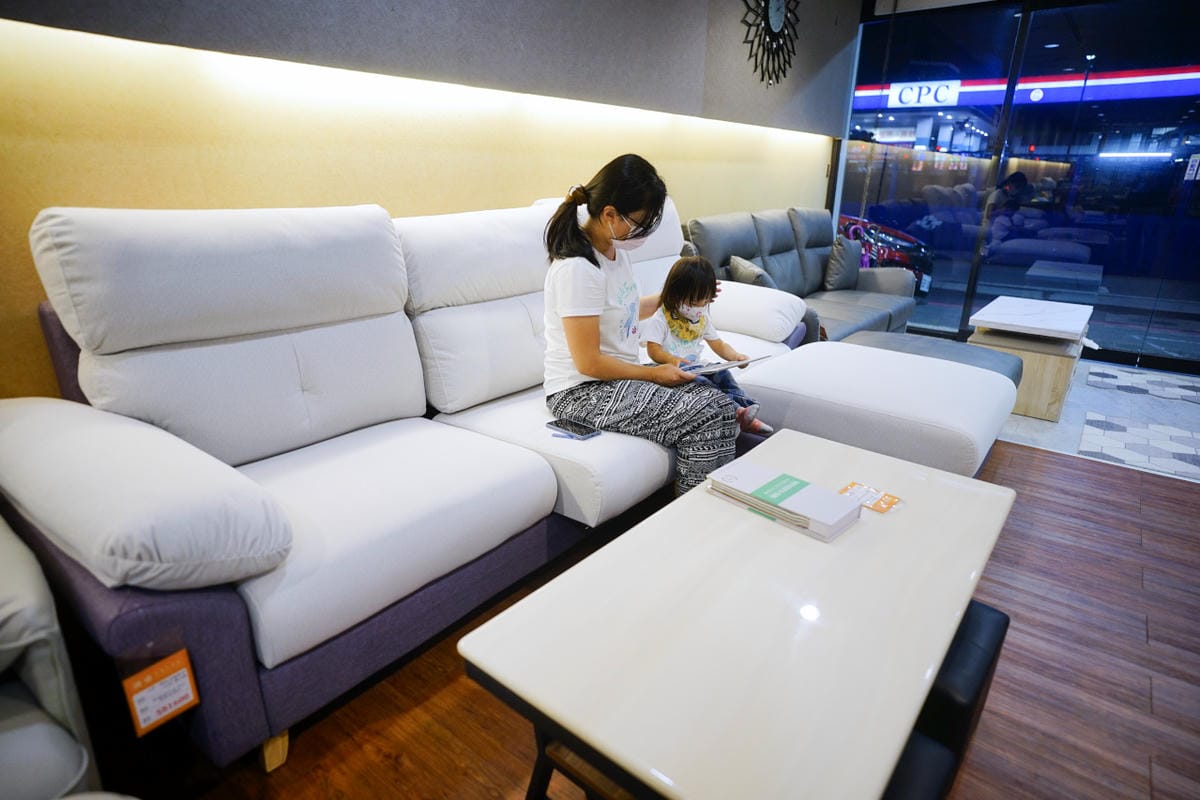 新北家具｜勝億傢俱（土城門市）北部家具零售批發推薦！沙發、床墊、衣櫃各種家具一次購足~