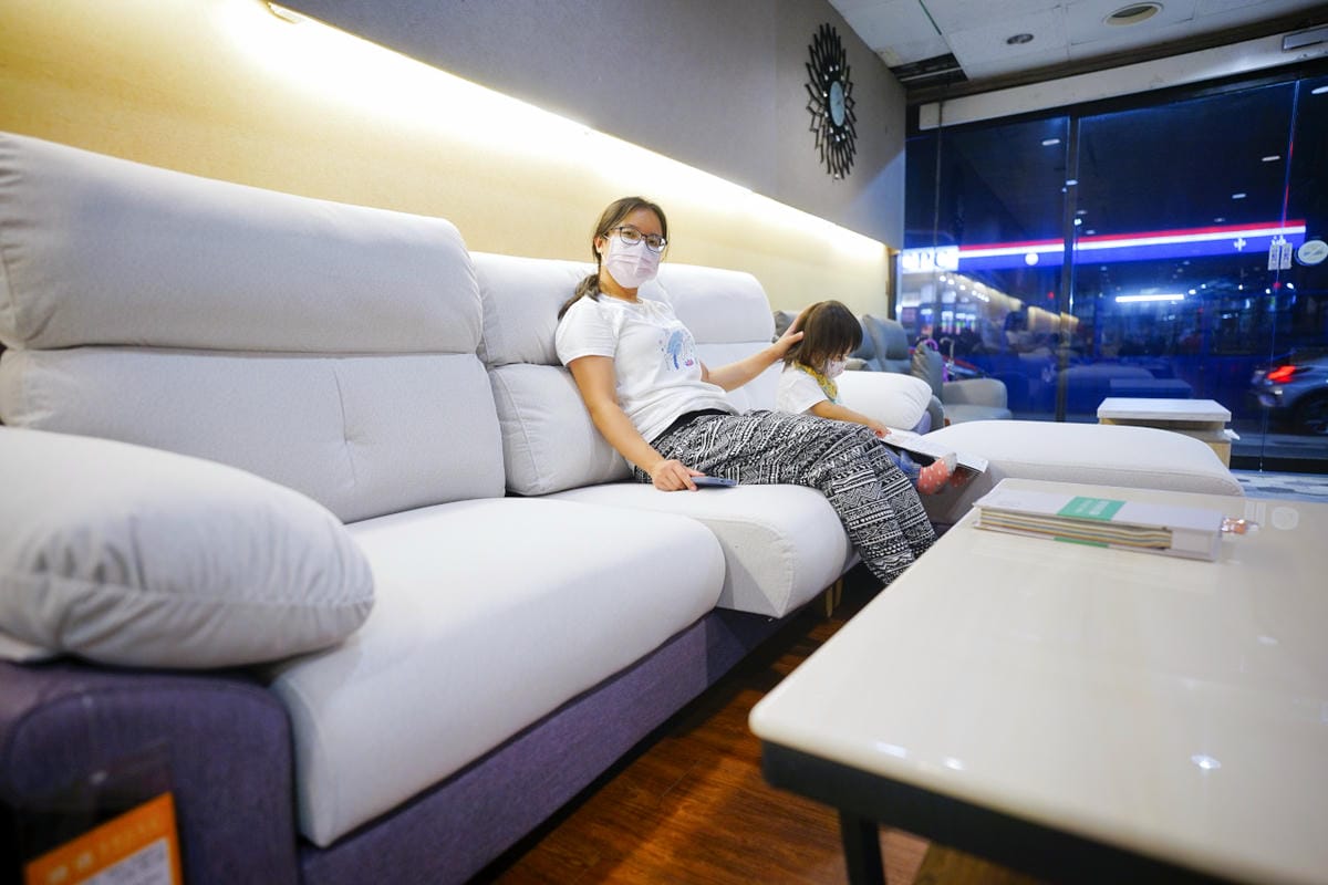 新北家具｜勝億傢俱（土城門市）北部家具零售批發推薦！沙發、床墊、衣櫃各種家具一次購足~