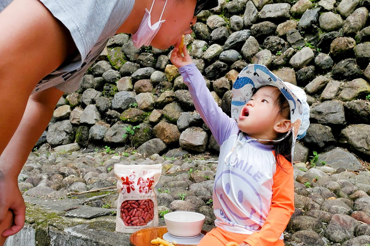 親子育兒｜無鹽無糖寶寶米餅推薦！喜稼園 農夫做的米餅 友善耕作、天然無添加