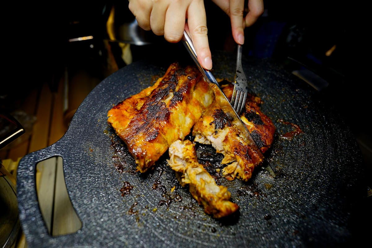 料理｜露營烤肉組推薦！鄧師傅功夫菜 冷凍宅配即食料理包，中秋烤肉推薦！