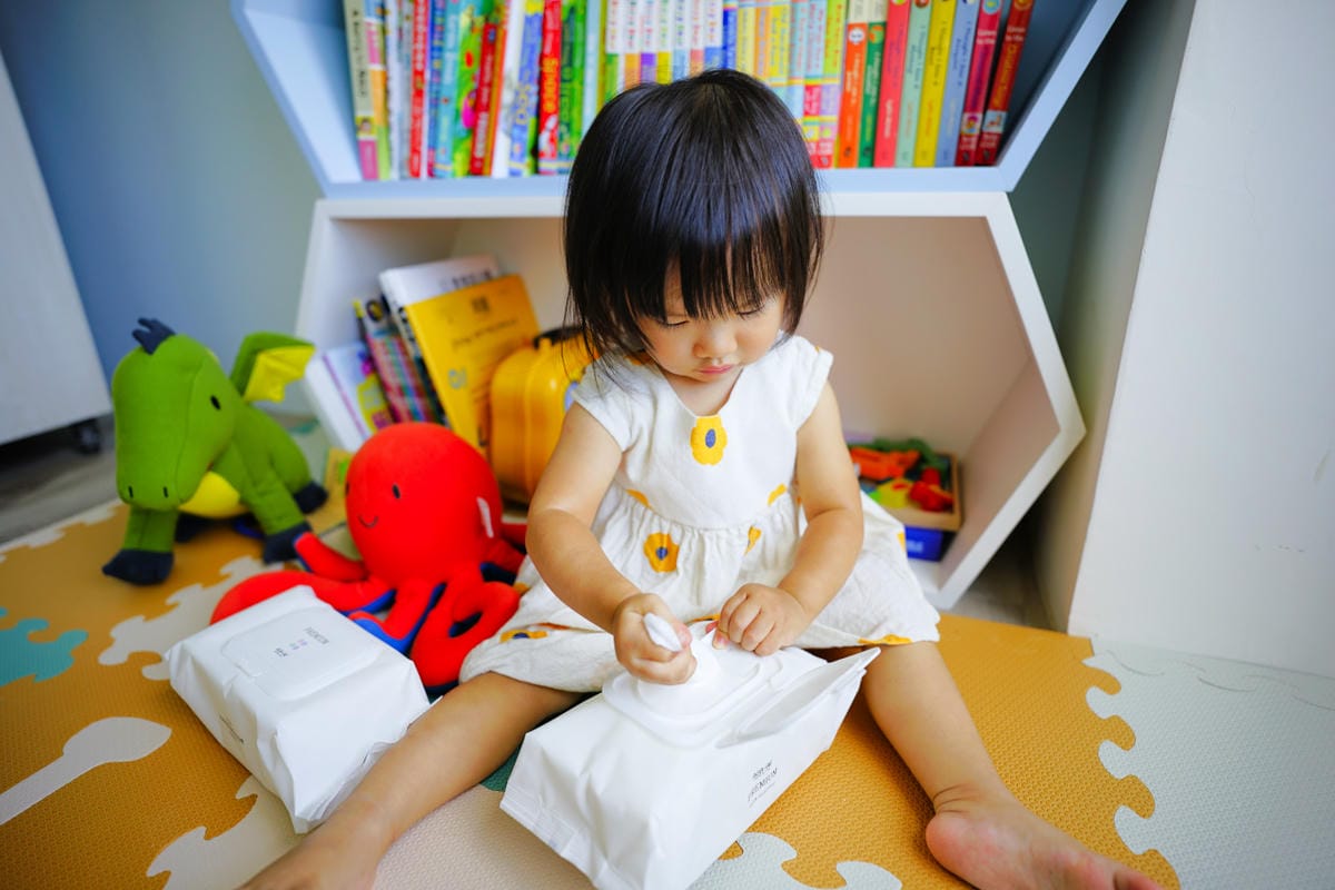 親子育兒｜寶寶用純水濕紙巾推薦！超厚超好用~ 安琪兒婦嬰百貨商品-韓國AGA 純白厚濕巾、天然抗菌洗衣精
