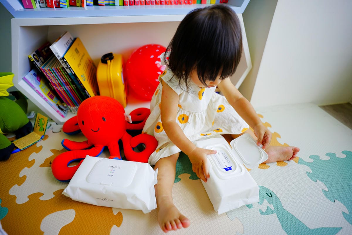 親子育兒｜寶寶用純水濕紙巾推薦！超厚超好用~ 安琪兒婦嬰百貨商品-韓國AGA 純白厚濕巾、天然抗菌洗衣精