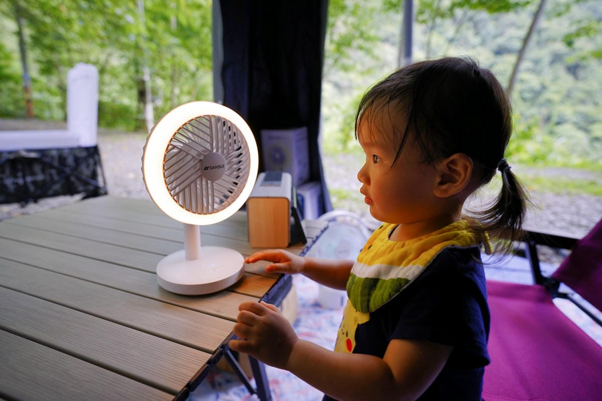 露營用品｜露營用無線充電式風扇推薦！SANSUI山水 攜帶型電扇（SDF-0915／SHF-M72） 夏天露營必備LED驅蚊照明DC風扇！
