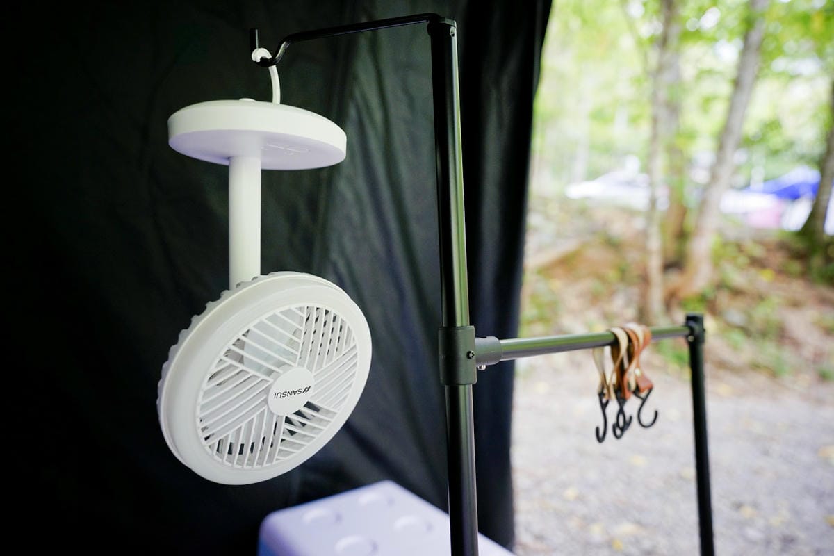 露營用品｜露營用無線充電式風扇推薦！SANSUI山水 攜帶型電扇（SDF-0915／SHF-M72） 夏天露營必備LED驅蚊照明DC風扇！