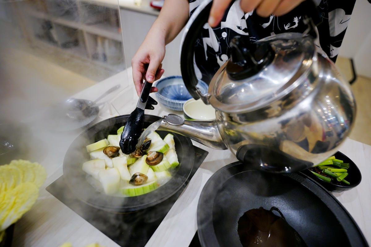 桃園食記|中壢火鍋推薦!全台最大火鍋集團排隊宵夜名店 狂一鍋來中壢插旗囉!中原消夜好選擇~ - 第21張圖 桃園食記|中壢火鍋推薦!全台最大火鍋集團排隊宵夜名店 狂一鍋來中壢插旗囉!中原消夜好選擇~