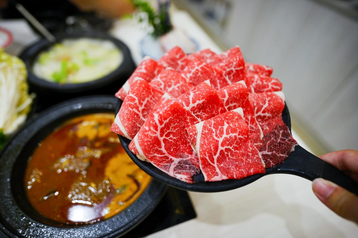 桃園食記|中壢火鍋推薦!全台最大火鍋集團排隊宵夜名店 狂一鍋來中壢插旗囉!中原消夜好選擇~ - 第37張圖 桃園食記|中壢火鍋推薦!全台最大火鍋集團排隊宵夜名店 狂一鍋來中壢插旗囉!中原消夜好選擇~