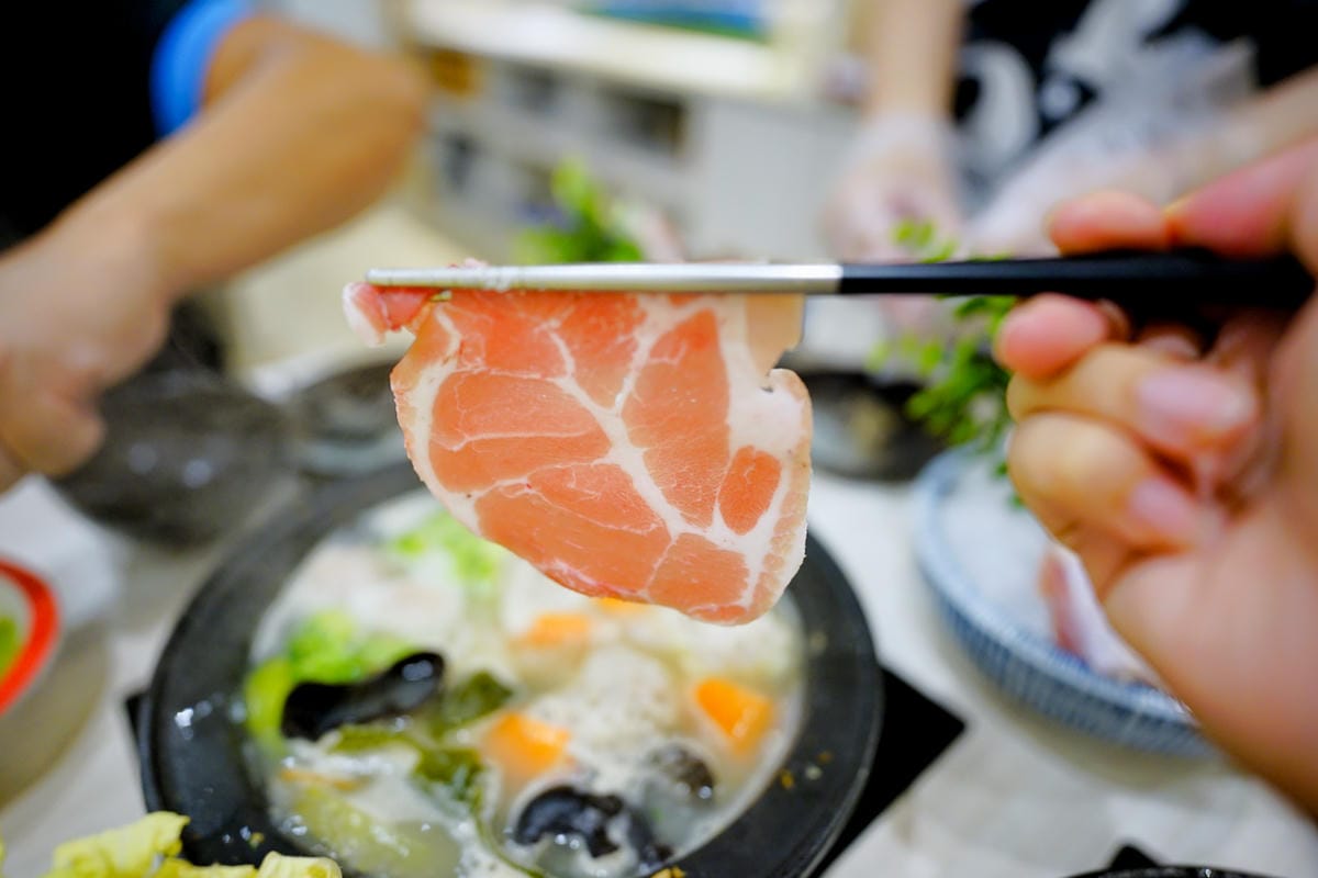 桃園食記|中壢火鍋推薦!全台最大火鍋集團排隊宵夜名店 狂一鍋來中壢插旗囉!中原消夜好選擇~ - 第43張圖 桃園食記|中壢火鍋推薦!全台最大火鍋集團排隊宵夜名店 狂一鍋來中壢插旗囉!中原消夜好選擇~