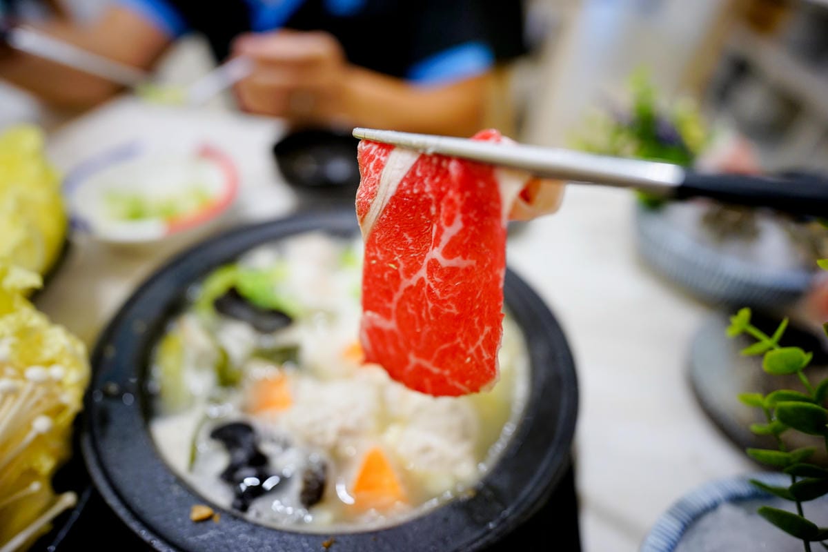 桃園食記|中壢火鍋推薦!全台最大火鍋集團排隊宵夜名店 狂一鍋來中壢插旗囉!中原消夜好選擇~ - 第39張圖 桃園食記|中壢火鍋推薦!全台最大火鍋集團排隊宵夜名店 狂一鍋來中壢插旗囉!中原消夜好選擇~