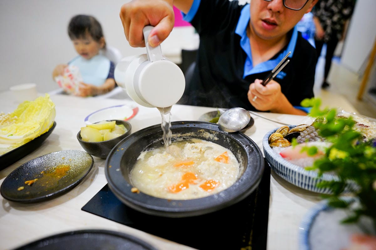 桃園食記|中壢火鍋推薦!全台最大火鍋集團排隊宵夜名店 狂一鍋來中壢插旗囉!中原消夜好選擇~ - 第48張圖 桃園食記|中壢火鍋推薦!全台最大火鍋集團排隊宵夜名店 狂一鍋來中壢插旗囉!中原消夜好選擇~