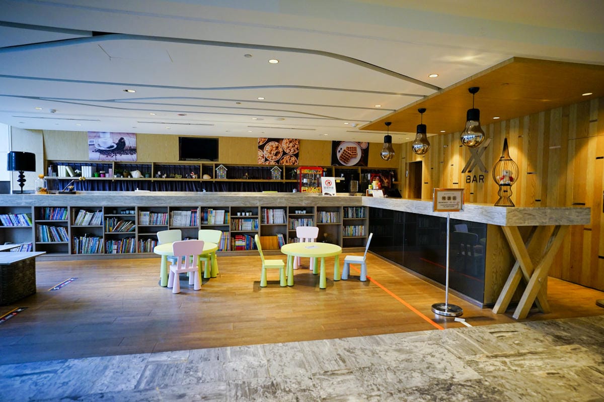 新北旅遊住宿|北海岸親子飯店推薦!薆悅酒店野柳渡假館 400坪親子遊戲室、海鮮自助餐吃到飽 順遊野柳女王頭、野柳海洋公園 - 第7張圖 新北旅遊住宿|北海岸親子飯店推薦!薆悅酒店野柳渡假館 400坪親子遊戲室、海鮮自助餐吃到飽 順遊野柳女王頭、野柳海洋公園