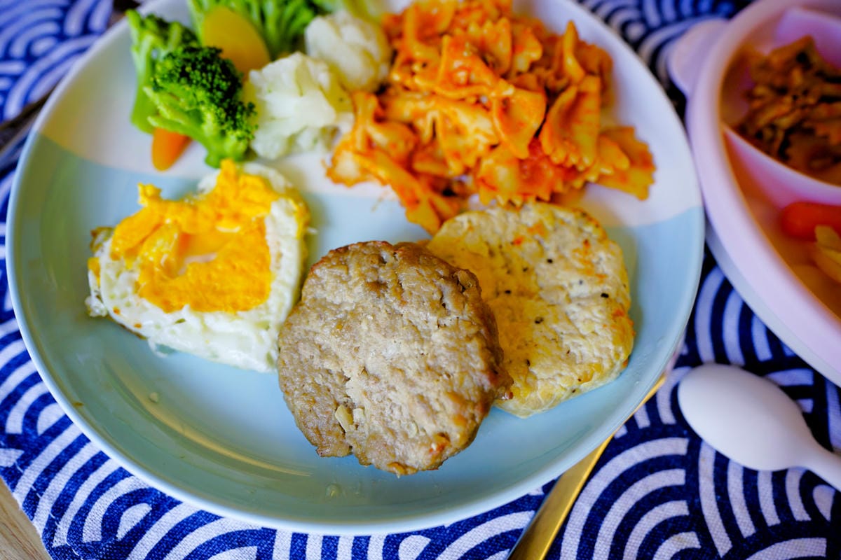 料理|減醣料理推薦!麥斯盒子 減醣漢堡排 舒肥雞胸肉吃膩了,那就來份高蛋白漢堡排吧~ - 第5張圖 料理|減醣料理推薦!麥斯盒子 減醣漢堡排 舒肥雞胸肉吃膩了,那就來份高蛋白漢堡排吧~