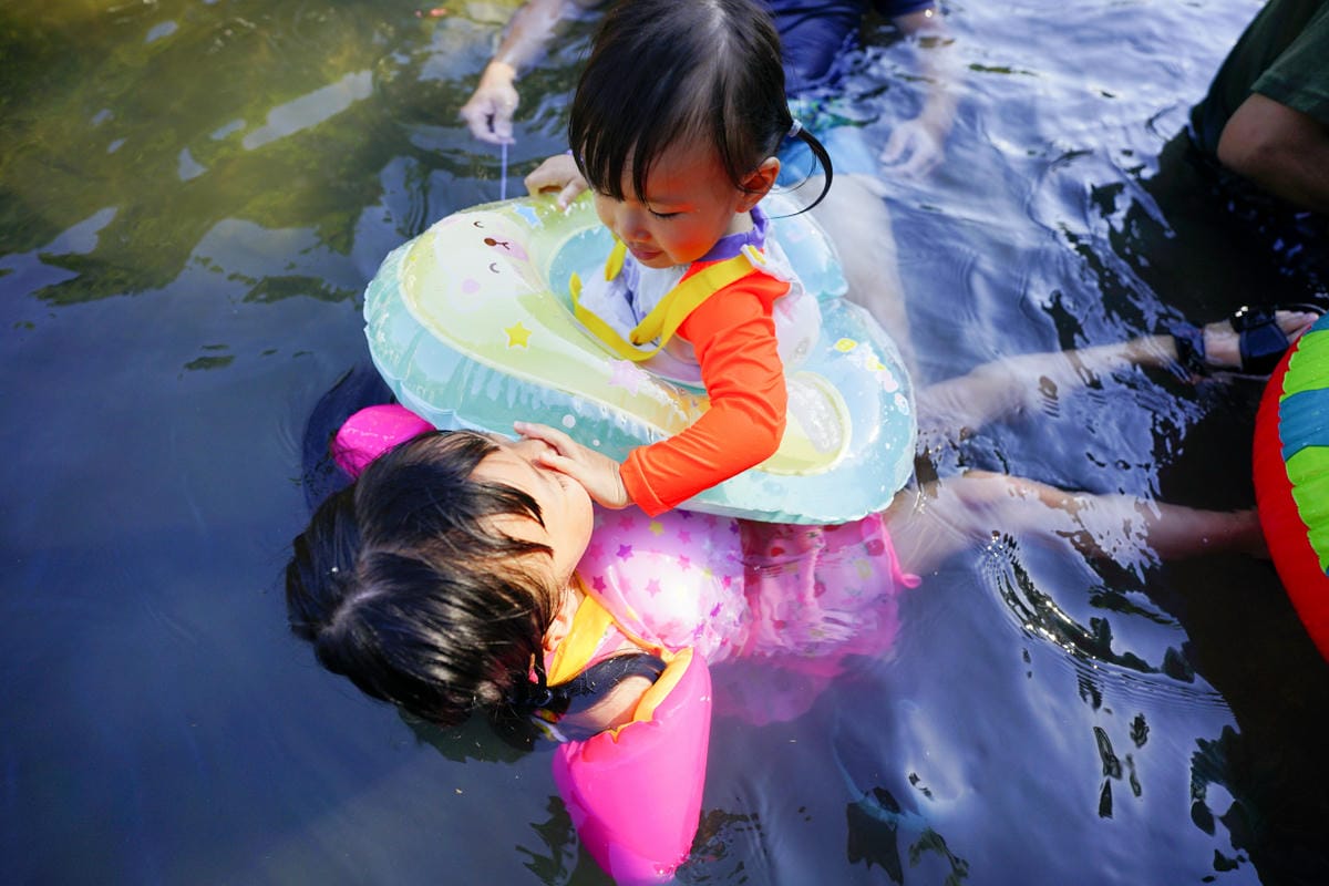 親子育兒｜嬰幼兒泳圈推薦！夏日玩水必備 卡樂米韓國Nai-B奈比嬰幼兒泳圈 幼兒趴式泳圈、兒童漂浮夾克