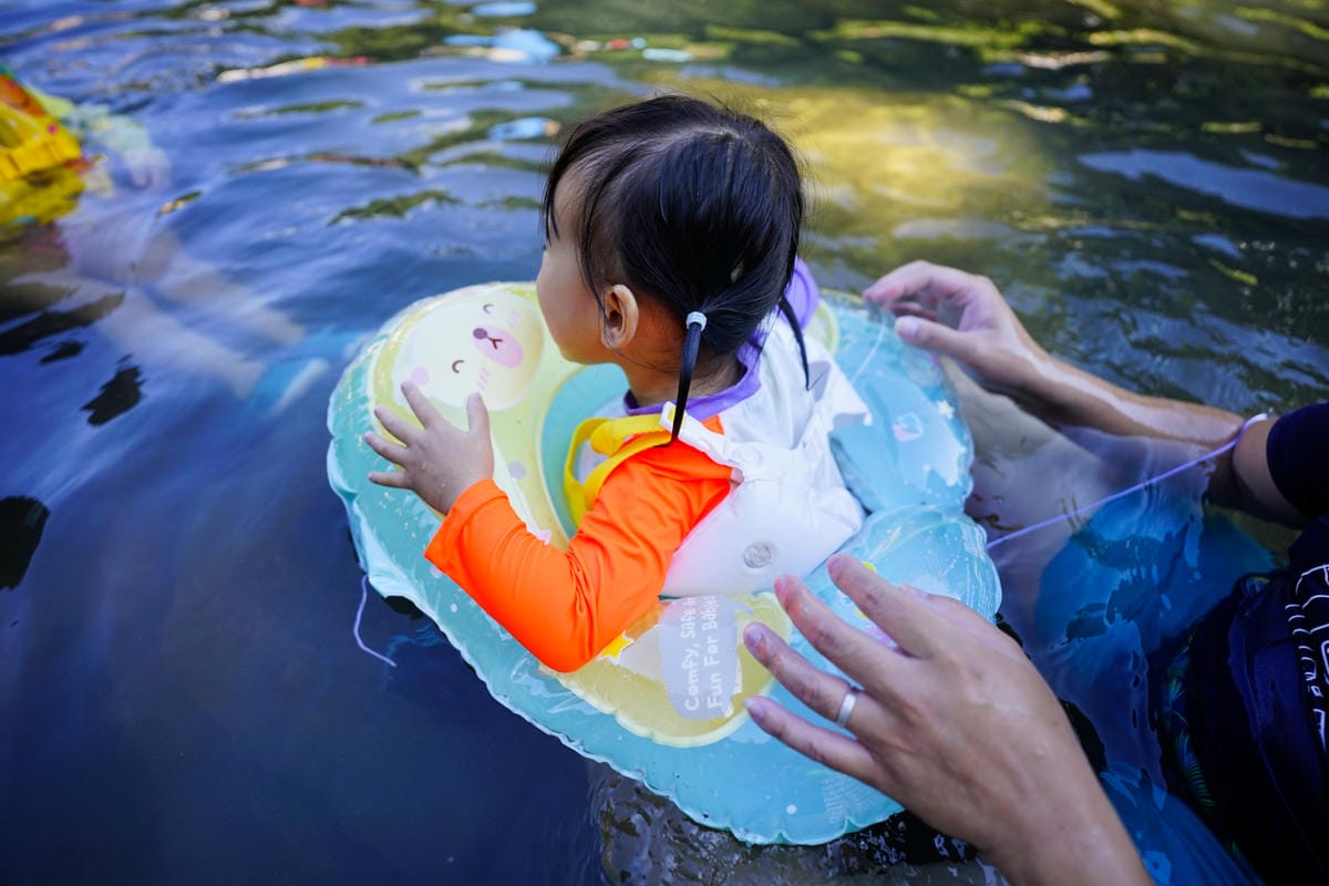 親子育兒｜嬰幼兒泳圈推薦！夏日玩水必備 卡樂米韓國Nai-B奈比嬰幼兒泳圈 幼兒趴式泳圈、兒童漂浮夾克