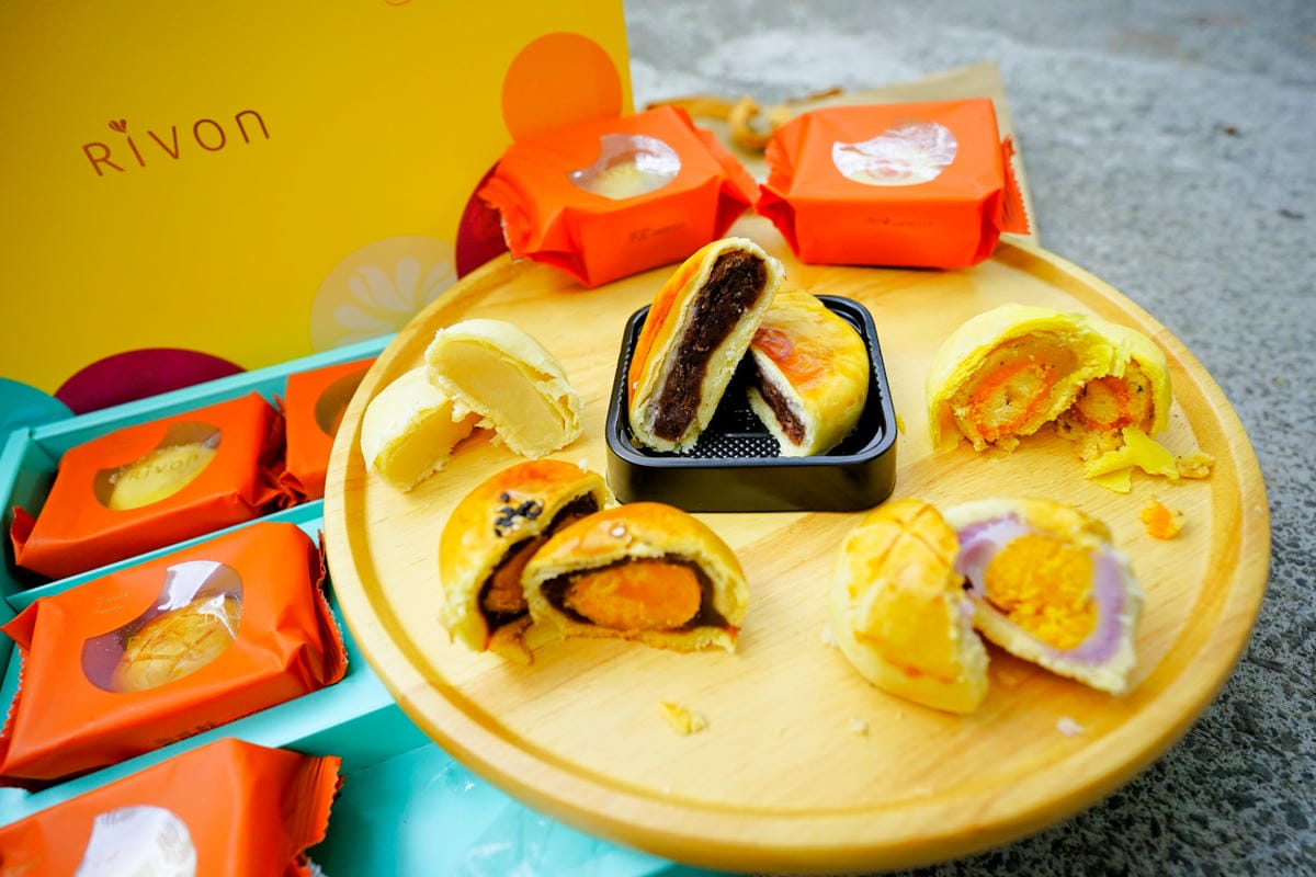 伴手禮|2022中秋節送禮推薦!禮坊Rivon 悅圓11入禮盒 經典酥皮月餅禮盒,中秋禮盒推薦! - 第9張圖 伴手禮|2022中秋節送禮推薦!禮坊Rivon 悅圓11入禮盒 經典酥皮月餅禮盒,中秋禮盒推薦!