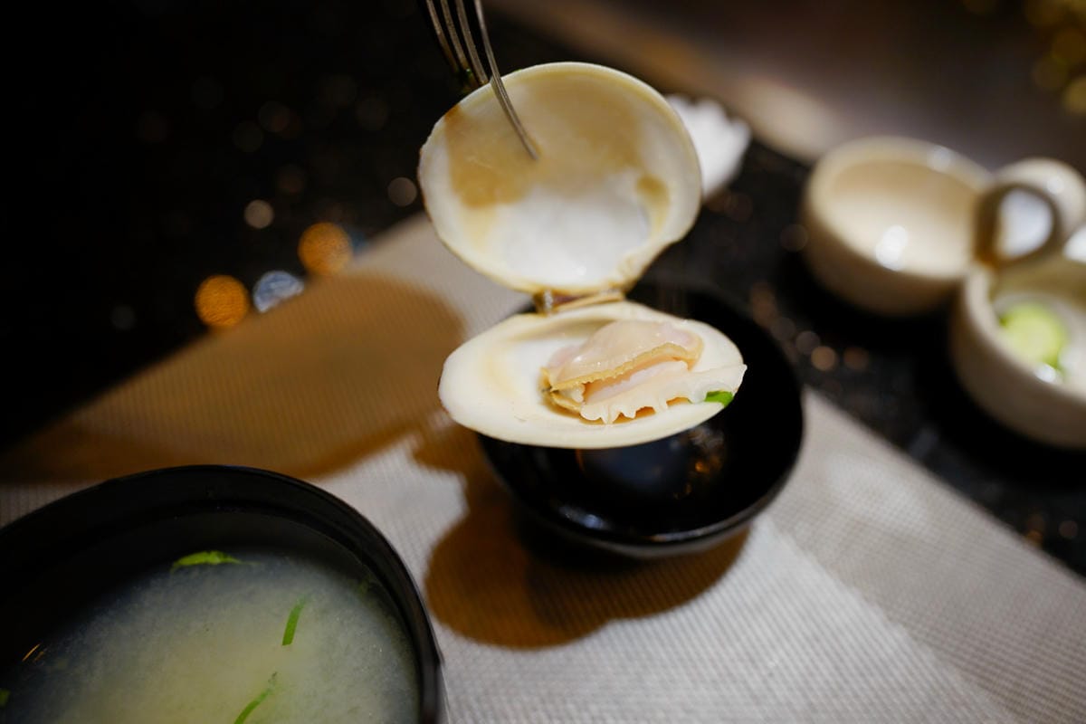 桃園食記｜中壢吾七鐵板燒 頂級日式無菜單鐵板料理，坐著做最新力作！慶生、紀念日大餐推薦餐廳~