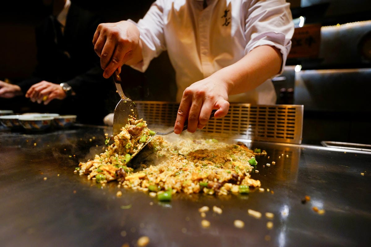 桃園食記｜中壢吾七鐵板燒 頂級日式無菜單鐵板料理，坐著做最新力作！慶生、紀念日大餐推薦餐廳~