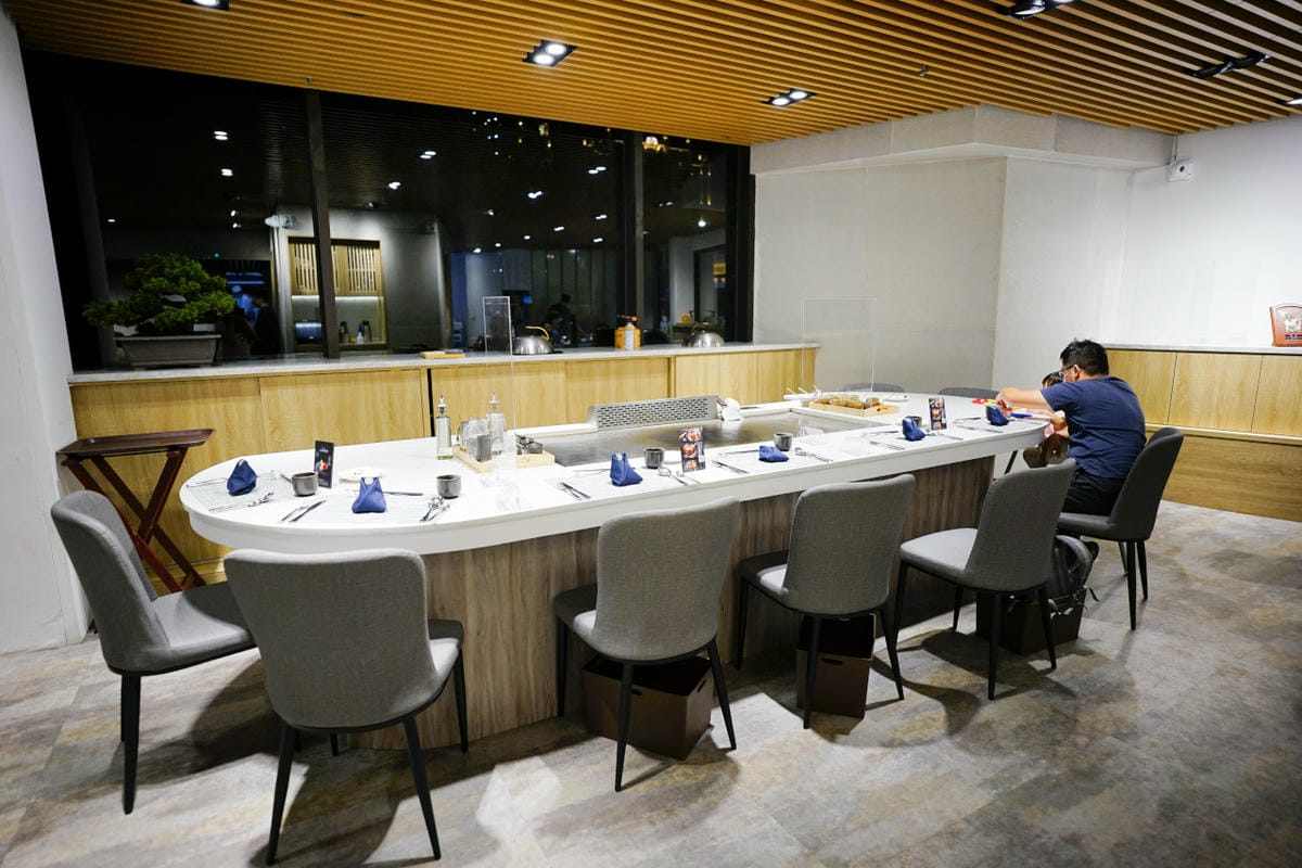 新北食記｜林口約會餐廳、慶生推薦！肉多多火鍋新品牌 明水然・樂（林口昕境店） 日本A5和牛、活龍蝦三吃 林口無菜單料理日式鐵板燒推薦！