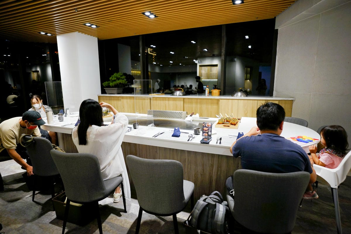 新北食記｜林口約會餐廳、慶生推薦！肉多多火鍋新品牌 明水然・樂（林口昕境店） 日本A5和牛、活龍蝦三吃 林口無菜單料理日式鐵板燒推薦！