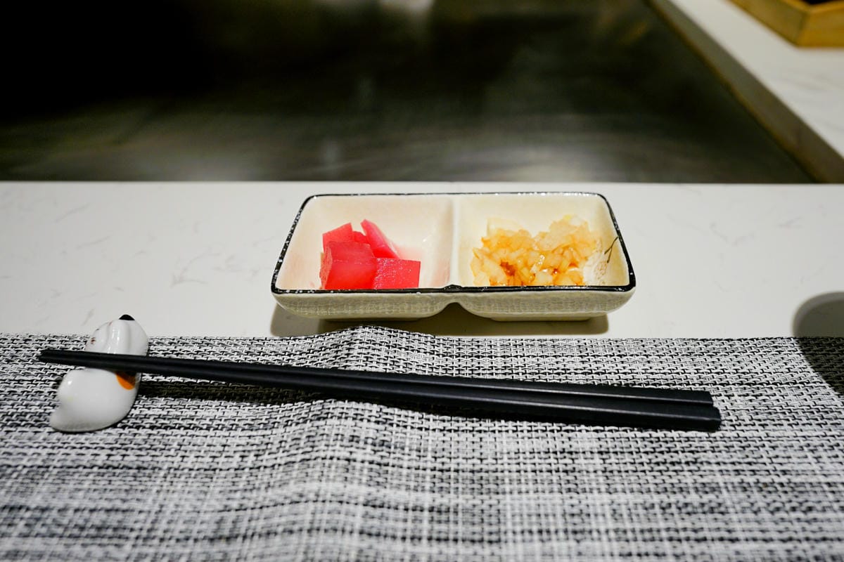新北食記｜林口約會餐廳、慶生推薦！肉多多火鍋新品牌 明水然・樂（林口昕境店） 日本A5和牛、活龍蝦三吃 林口無菜單料理日式鐵板燒推薦！
