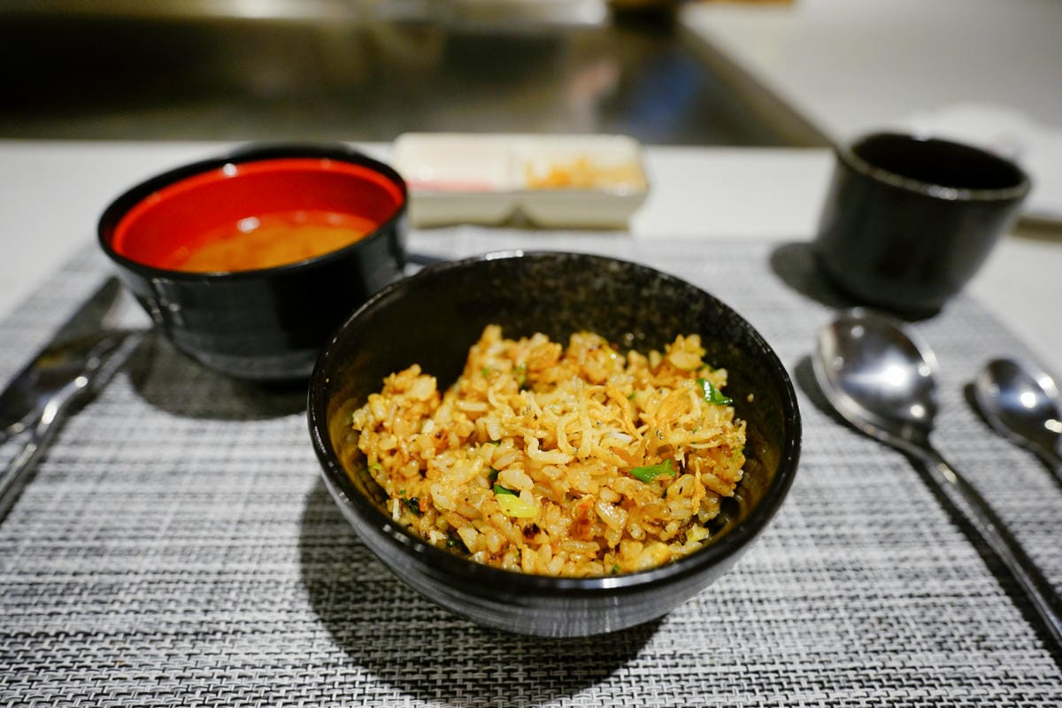 新北食記｜林口約會餐廳、慶生推薦！肉多多火鍋新品牌 明水然・樂（林口昕境店） 日本A5和牛、活龍蝦三吃 林口無菜單料理日式鐵板燒推薦！