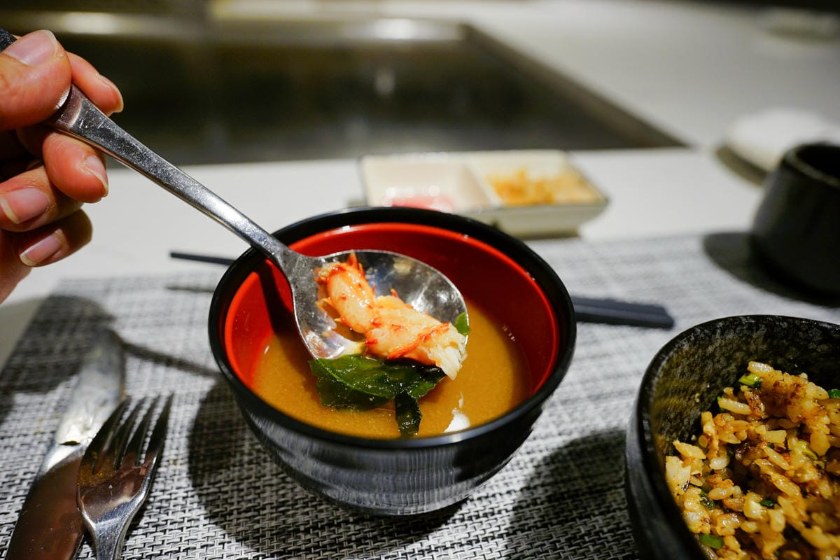 新北食記｜林口約會餐廳、慶生推薦！肉多多火鍋新品牌 明水然・樂（林口昕境店） 日本A5和牛、活龍蝦三吃 林口無菜單料理日式鐵板燒推薦！