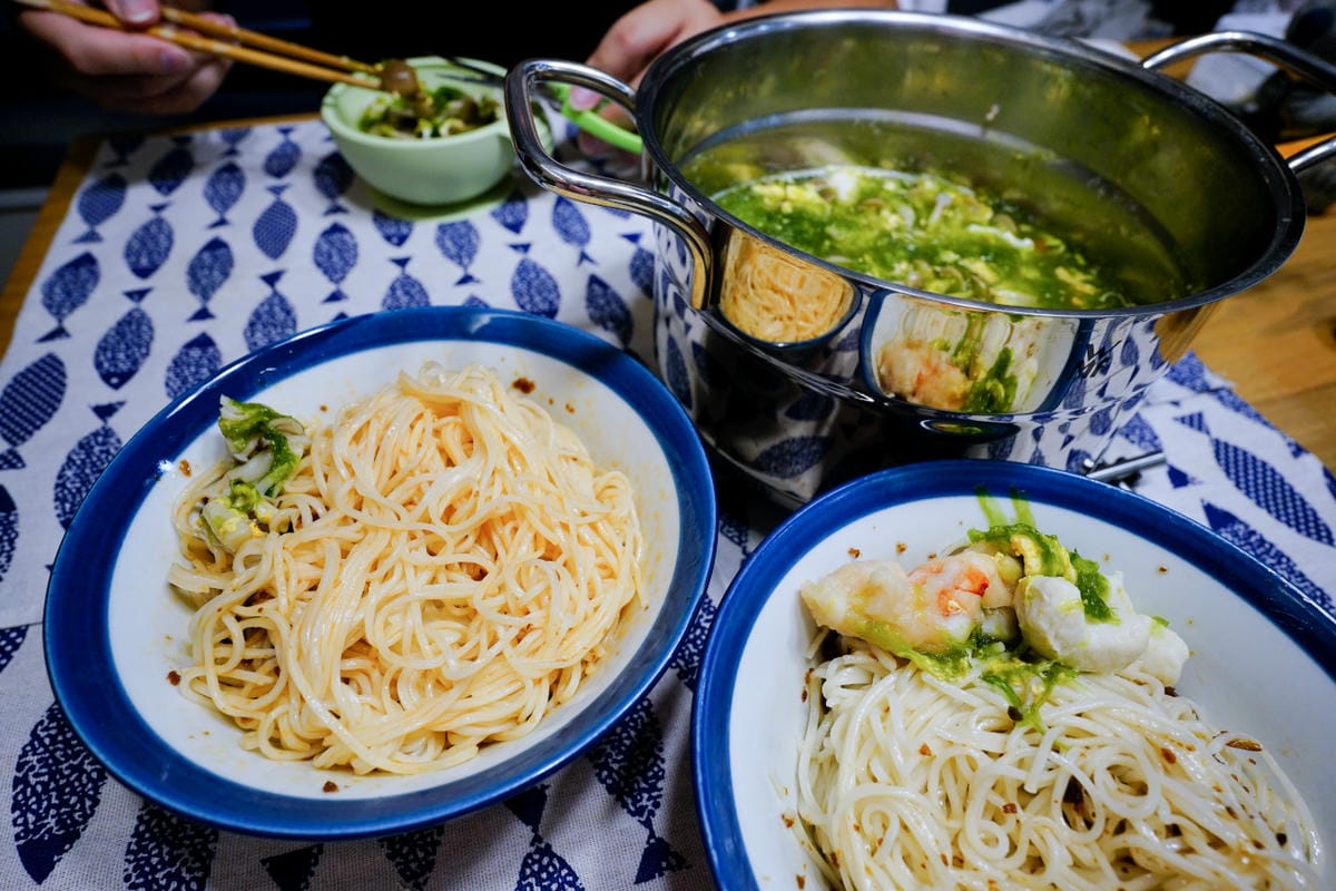料理|澎湖信興名產 狗母麵線組 狗母魚丸、花枝蝦漿、冷凍海菜、手工麵線 - 第3張圖 料理|澎湖信興名產 狗母麵線組 狗母魚丸、花枝蝦漿、冷凍海菜、手工麵線