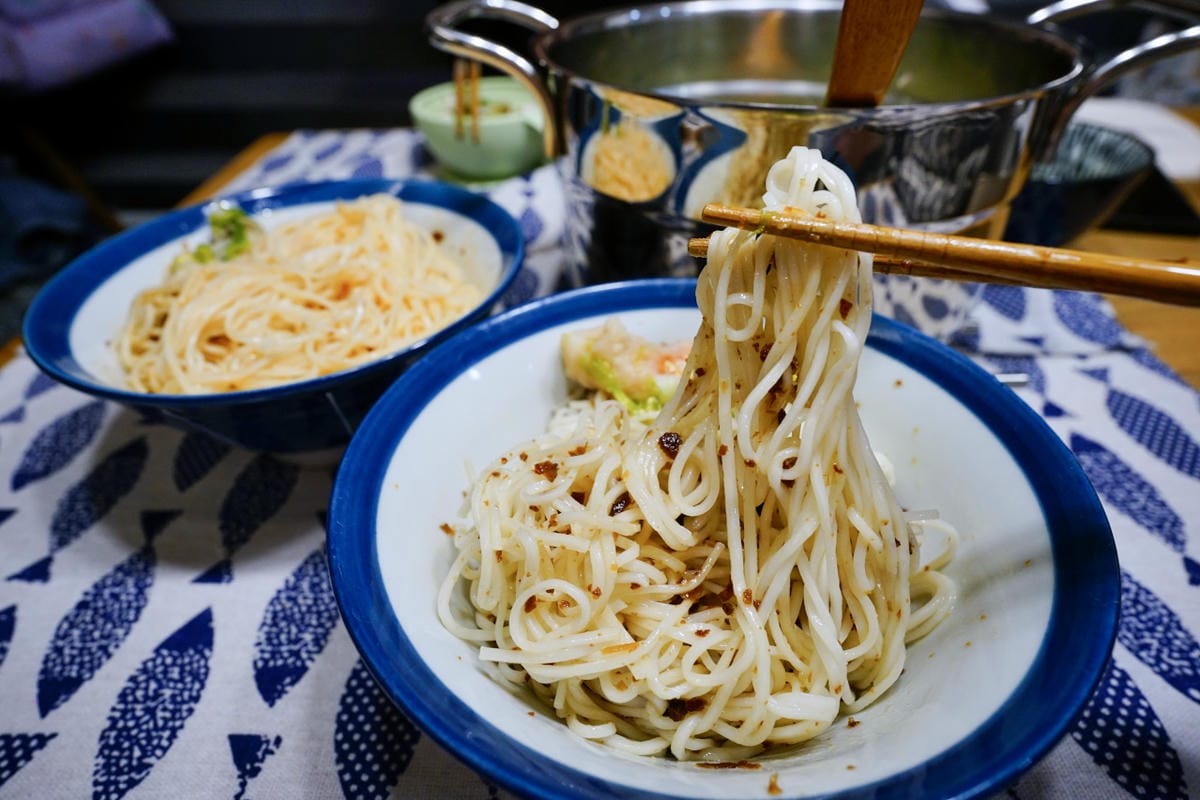料理|澎湖信興名產 狗母麵線組 狗母魚丸、花枝蝦漿、冷凍海菜、手工麵線 - 第4張圖 料理|澎湖信興名產 狗母麵線組 狗母魚丸、花枝蝦漿、冷凍海菜、手工麵線